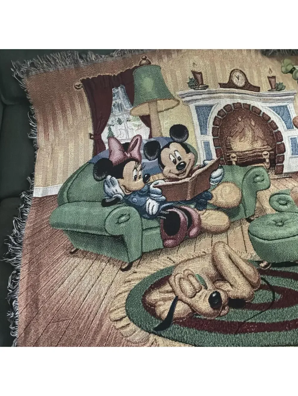 Disney Woven Tapestry Blanket Mickey Minnie Pluto Donald Goofy Walt Disney World